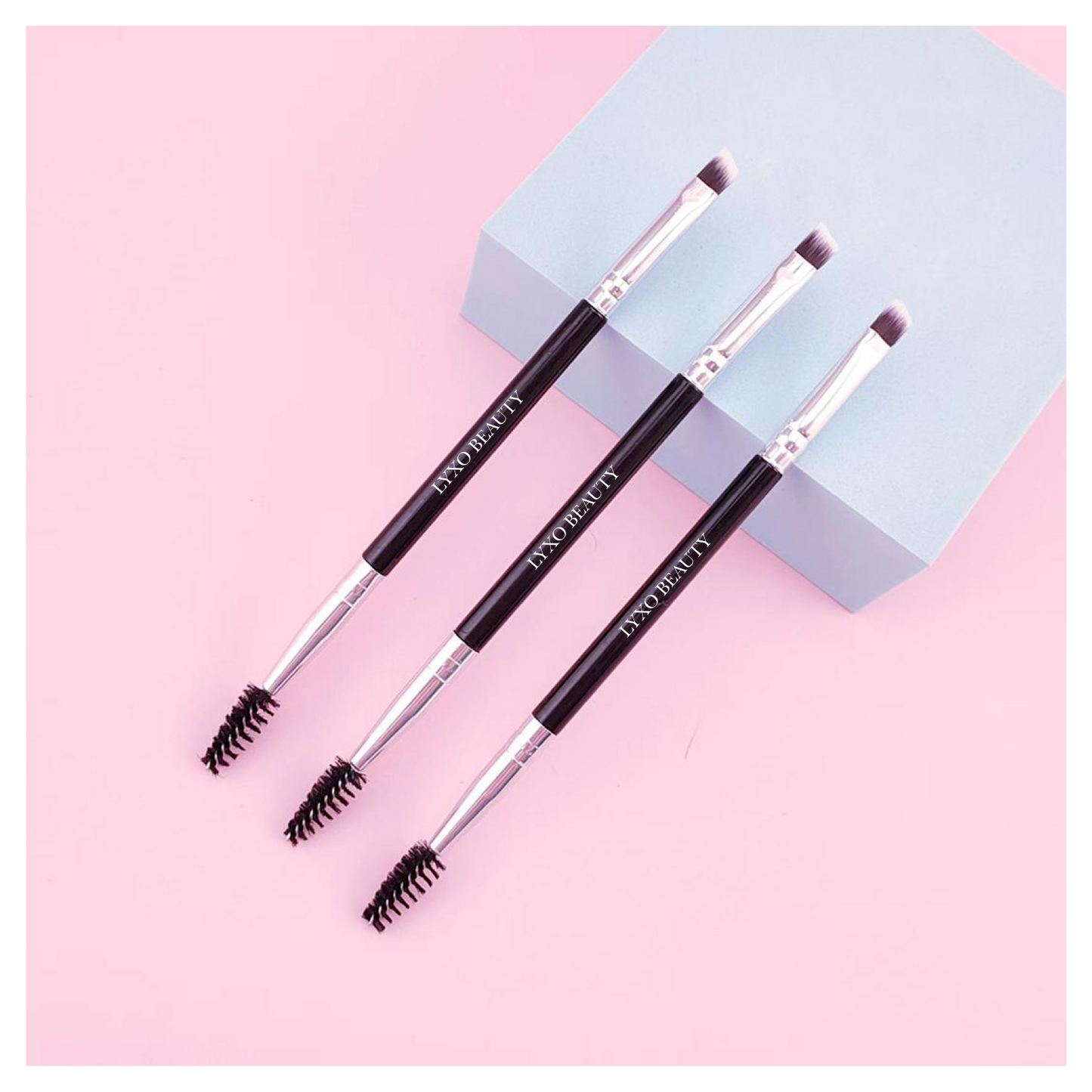 Eyebrow brush | Eyebrow brush