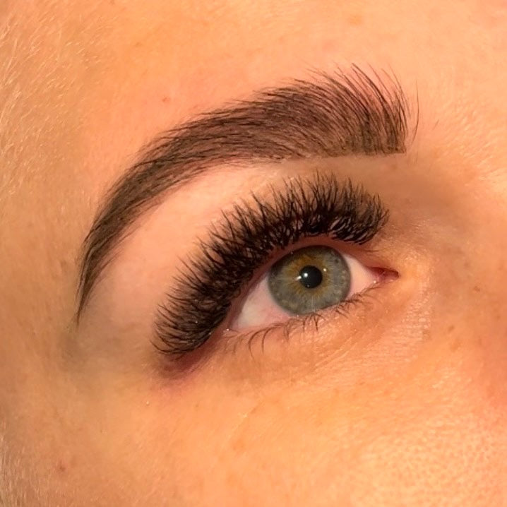Tinted Eyebrow Pomade | Farvet øjenbrynspomade